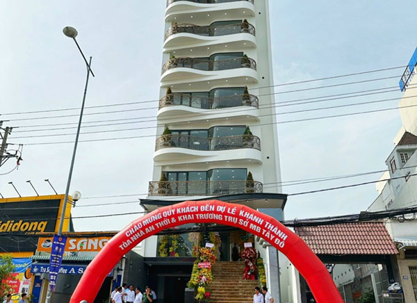 toa-nha-an-thoi