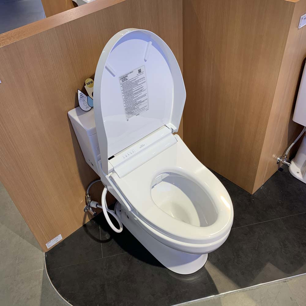 Bàn cầu 2 khối TOTO CS302DW14 nắp điện tử Washlet C5 TCF24410AAA