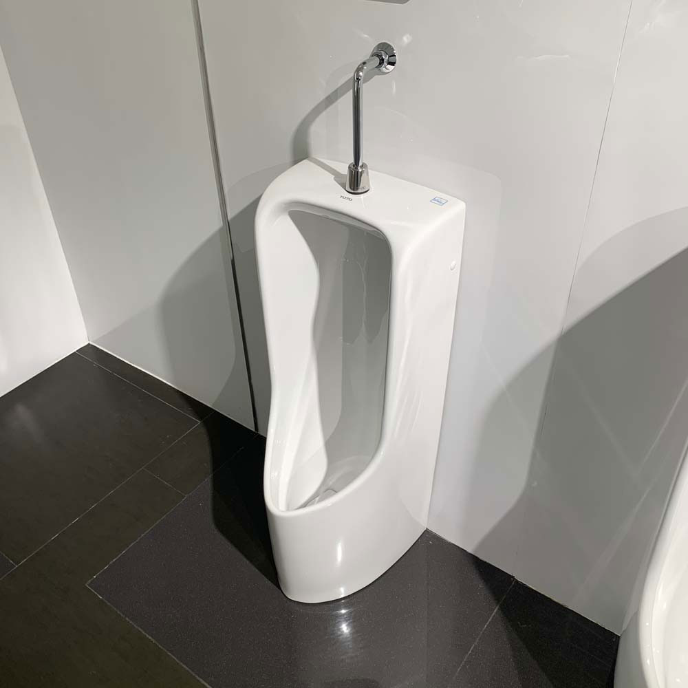 Bồn tiểu nam TOTO UT508T#XW đặt sàn