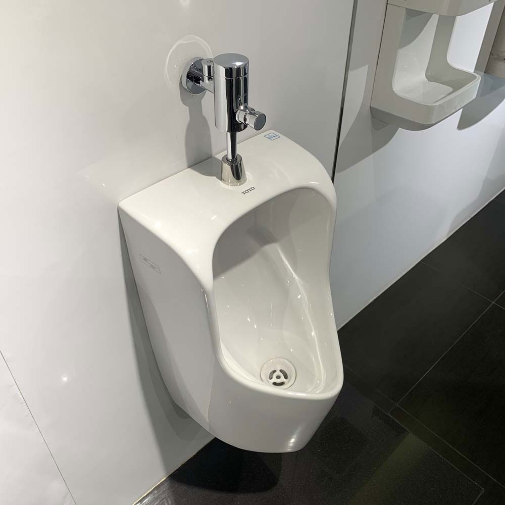 Bồn tiểu nam TOTO UT557T#XW treo tường