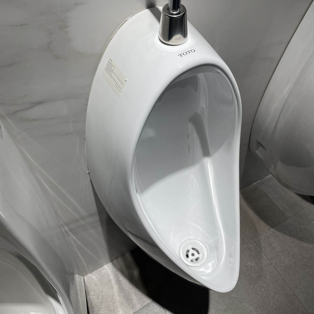 Bồn tiểu nam TOTO UT560T#XW treo tường