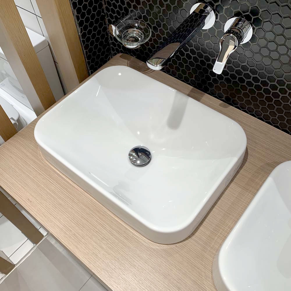 Chậu rửa lavabo đặt bàn TOTO LT5715#XW