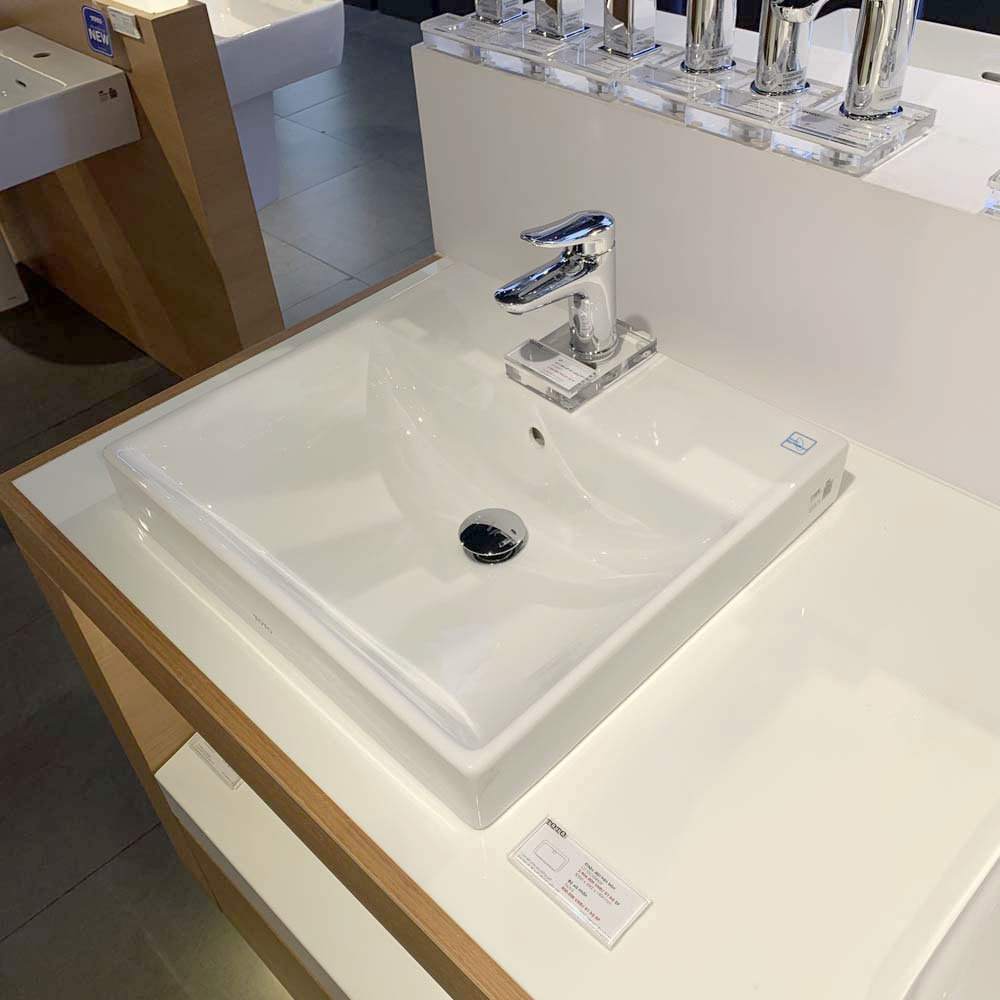 Chậu rửa lavabo đặt bàn TOTO LT710CSR#XW