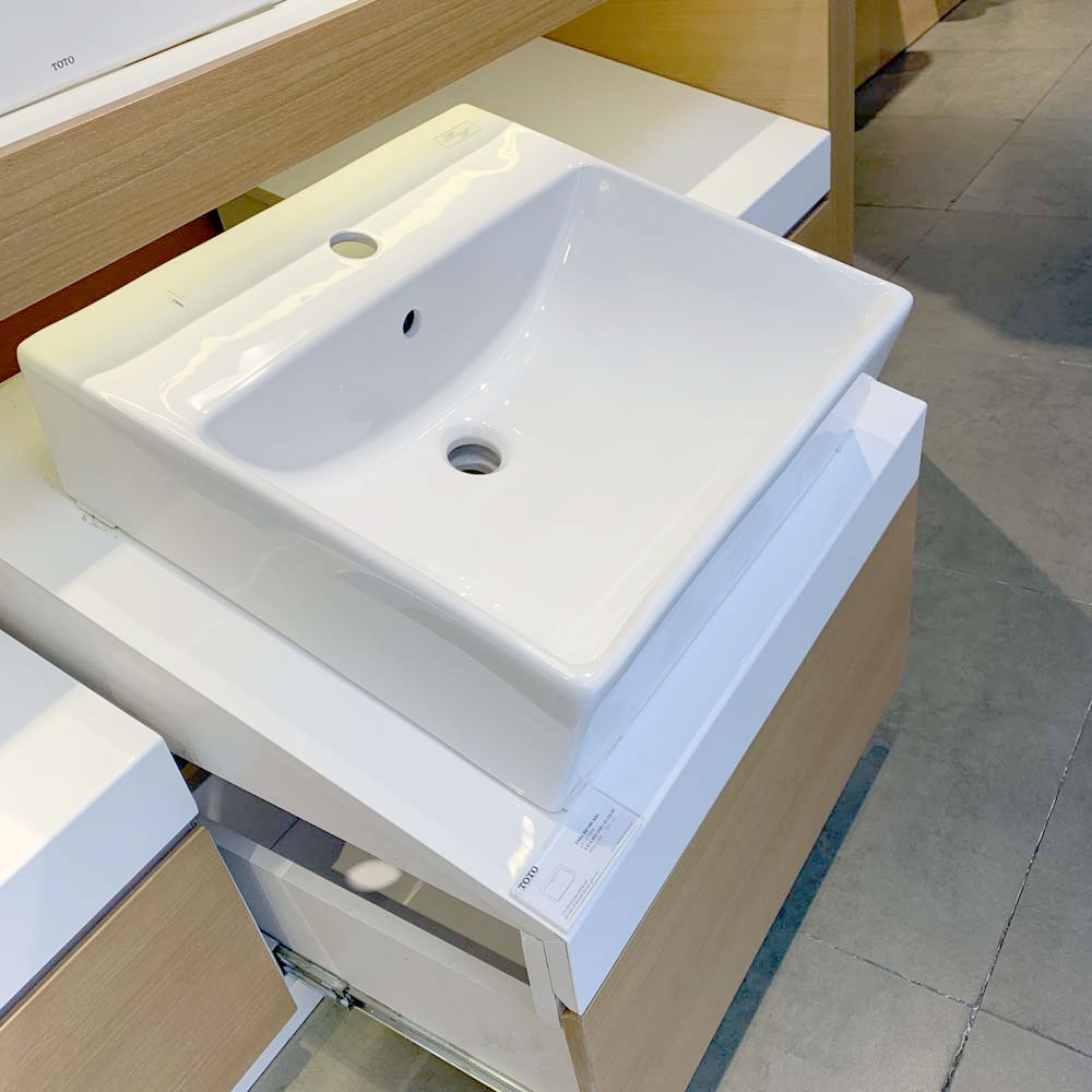 Chậu rửa lavabo đặt bàn TOTO LT710CTR#XW