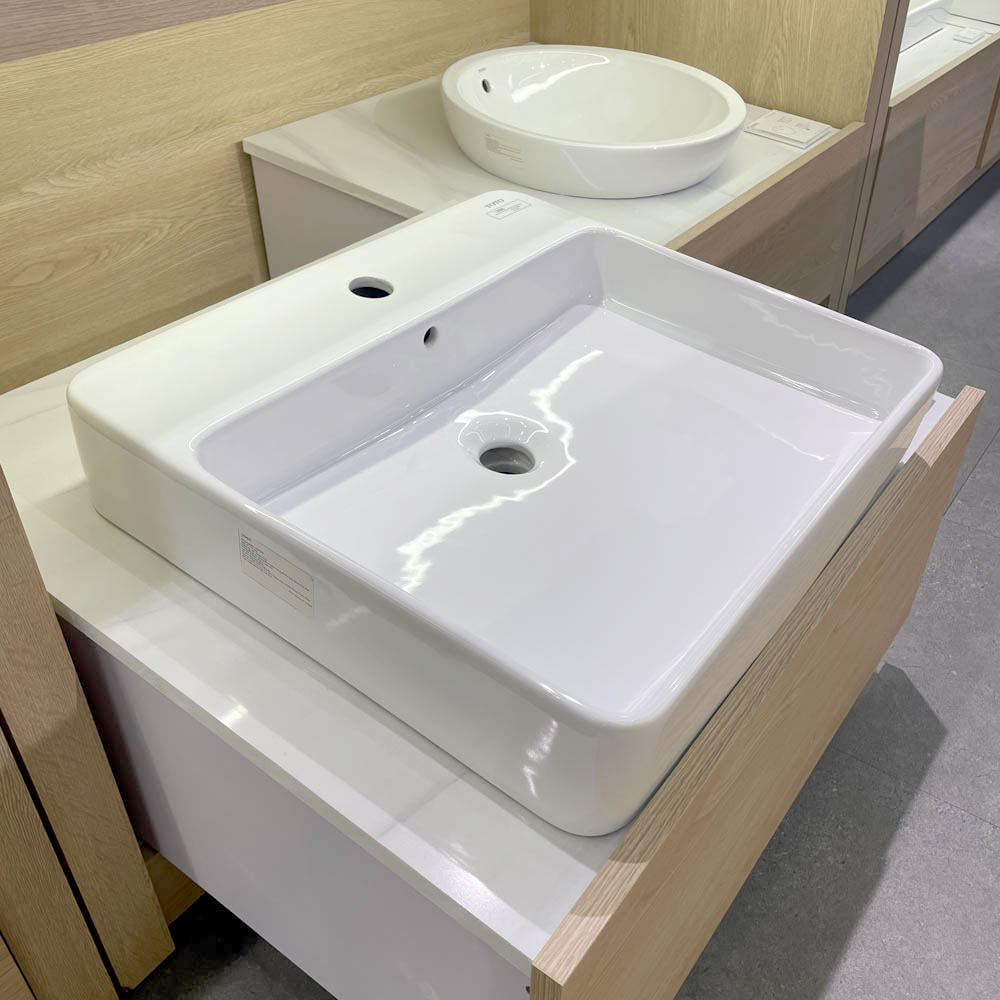 Chậu rửa lavabo đặt bàn TOTO LT950C#XW