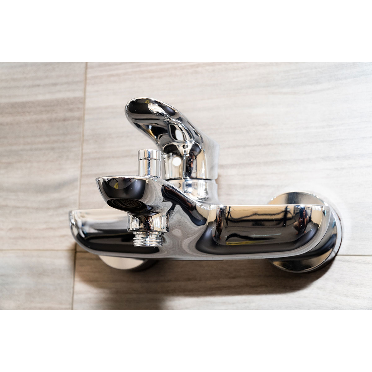 Củ sen tắm nóng lạnh GO Series TOTO TBG01302VA