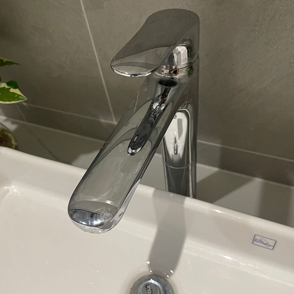 Vòi lavabo lạnh thân cao INAX LFV-22SH (LFV22SH)
