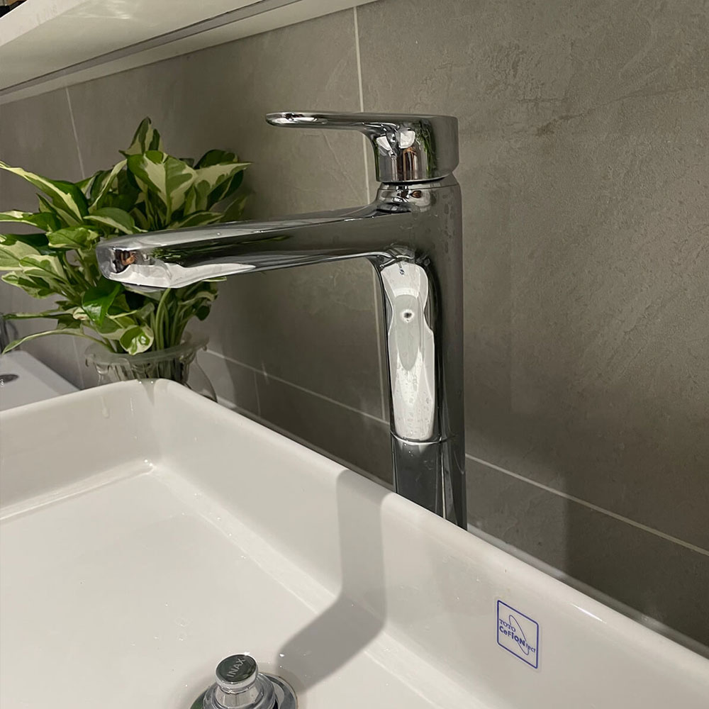 Vòi lavabo lạnh thân cao INAX LFV-22SH (LFV22SH)