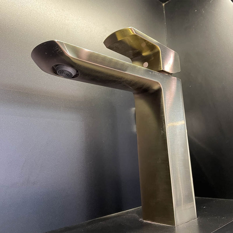 Vòi lavabo nóng lạnh GR TOTO TLG02304V