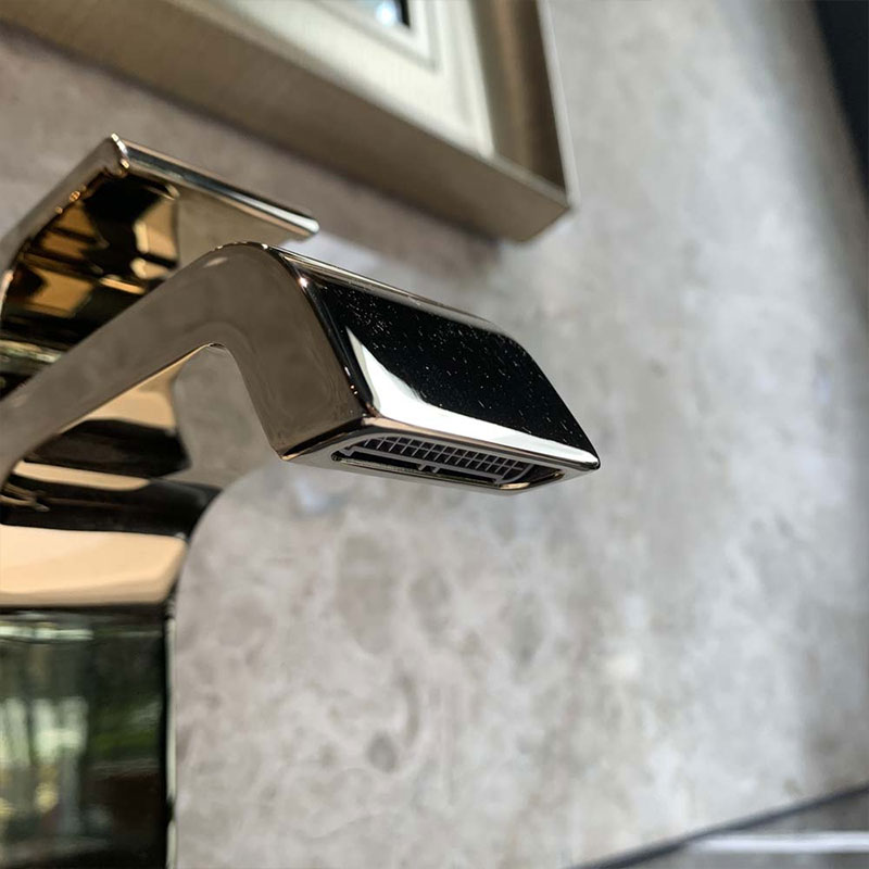 Vòi lavabo nóng lạnh GC TOTO TLG08301V