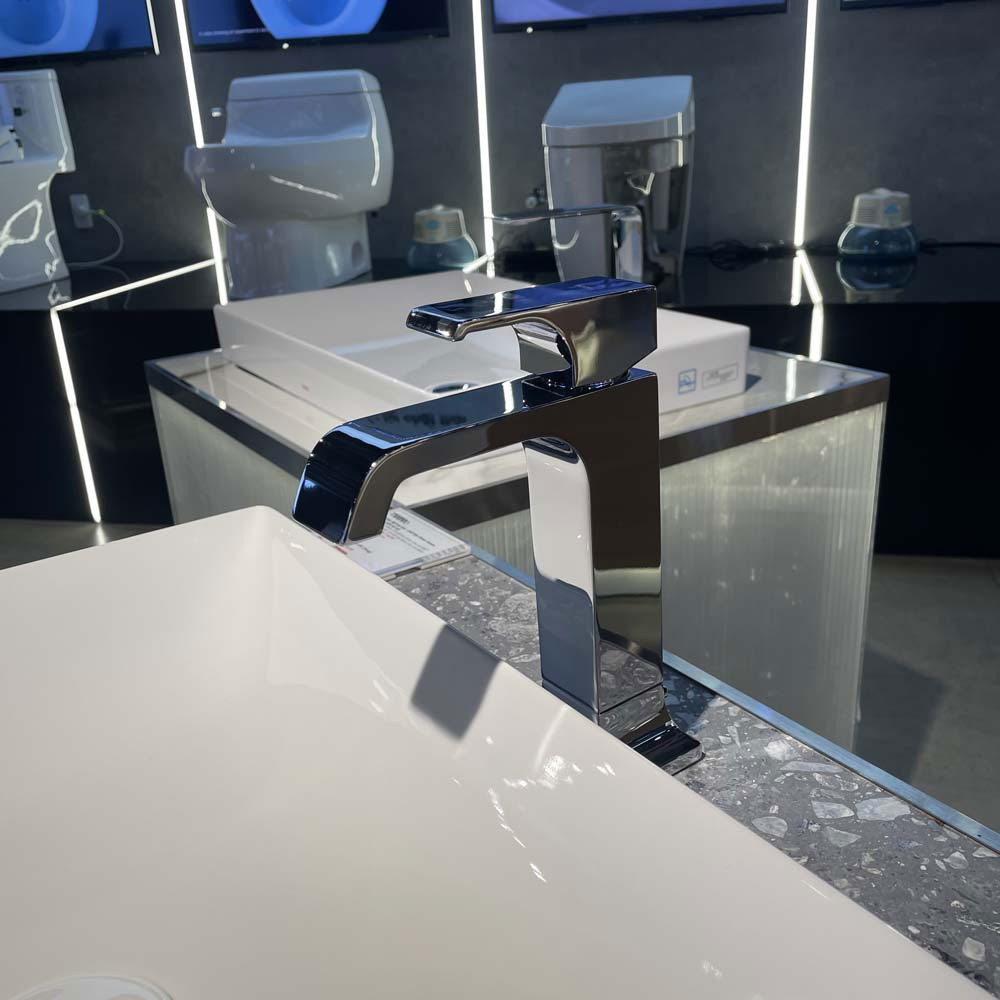 Vòi lavabo nóng lạnh GC TOTO TLG08303V