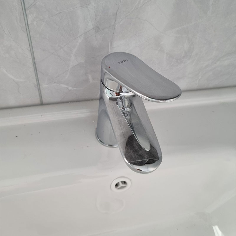 Vòi lavabo nóng lạnh LF TOTO TLS04301V